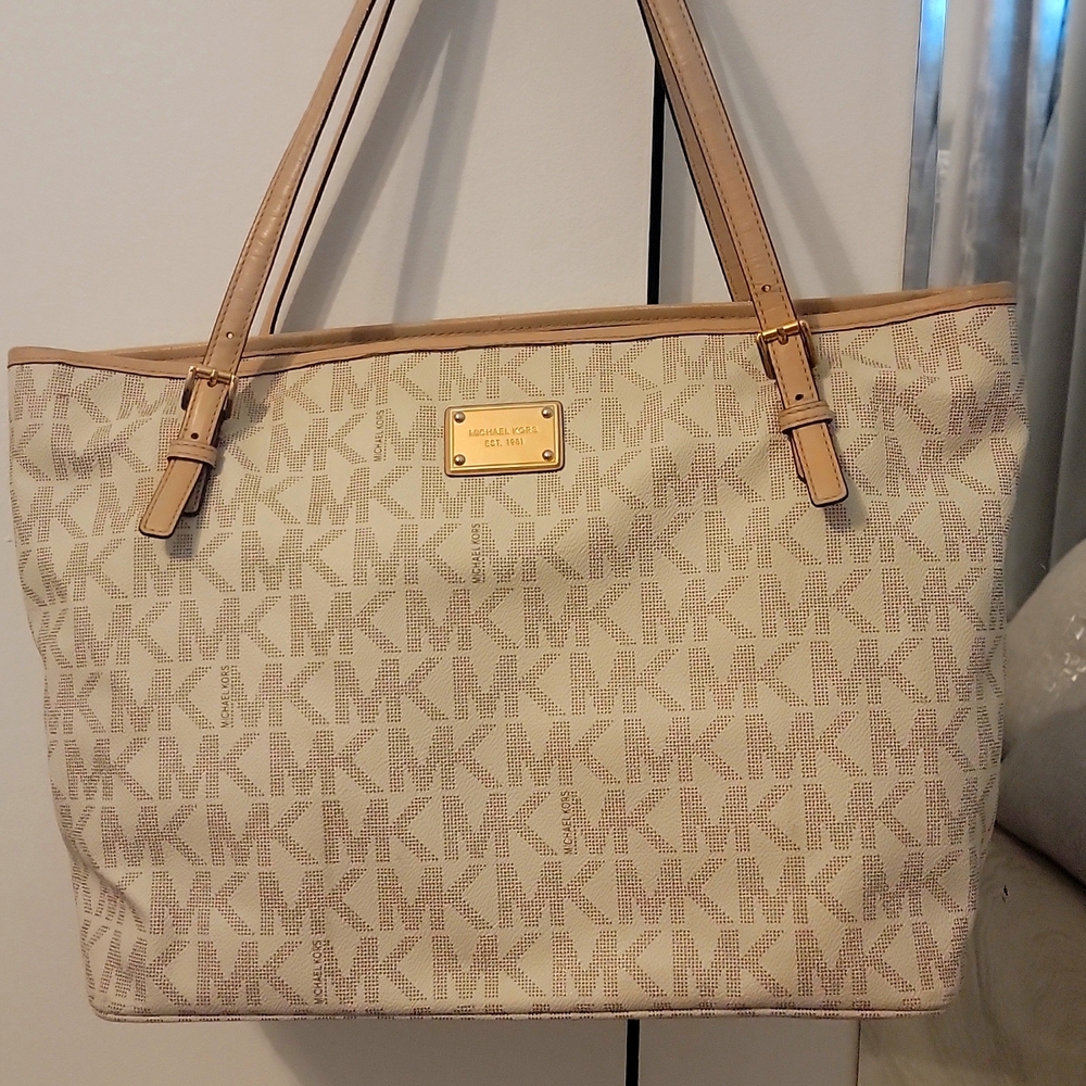 Michael Kors bag